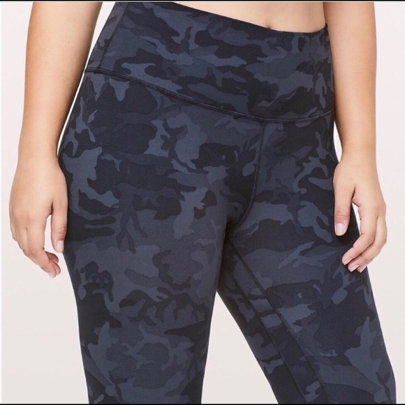 lululemon athletica Pants - Lululemon 7/8 Camo Aligns